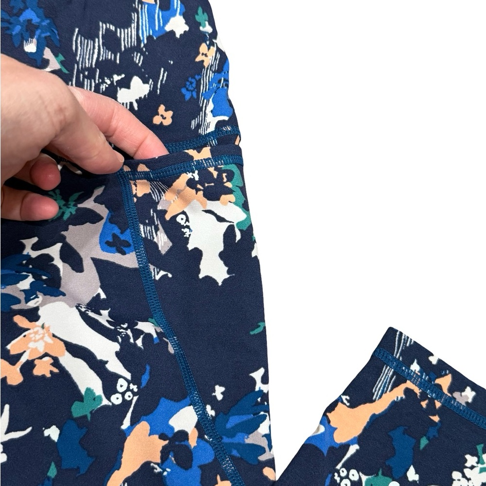 ✨ Sweaty Betty Power 7/8 Leggings Navy Floral Print Size M Sculpting Activewear - Picture 8 of 12